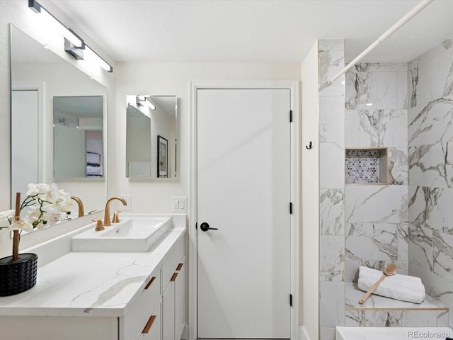 13750 W 65th Avenue, Arvada, CO 80004