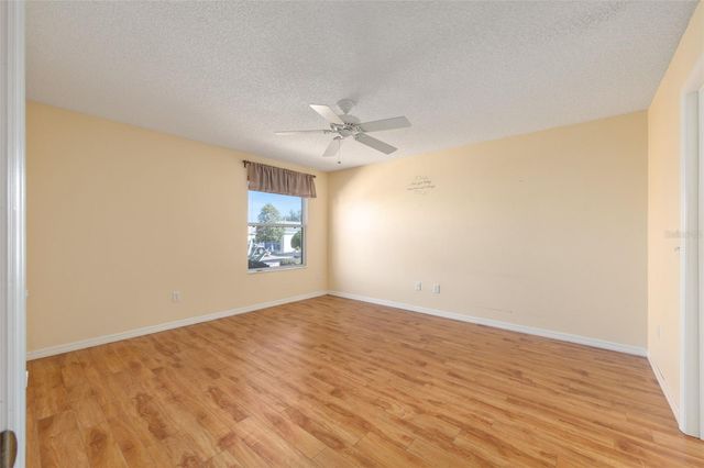 829 EVELYNTON LOOP, The Villages, FL 32162