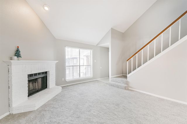 3130 Walnut Bend Lane 406, Houston, TX 77042