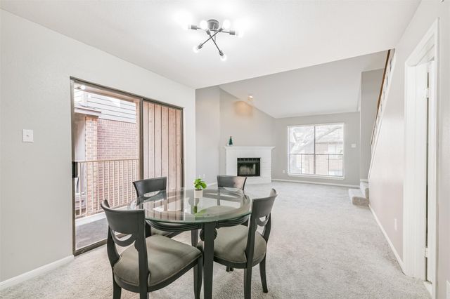 3130 Walnut Bend Lane 406, Houston, TX 77042