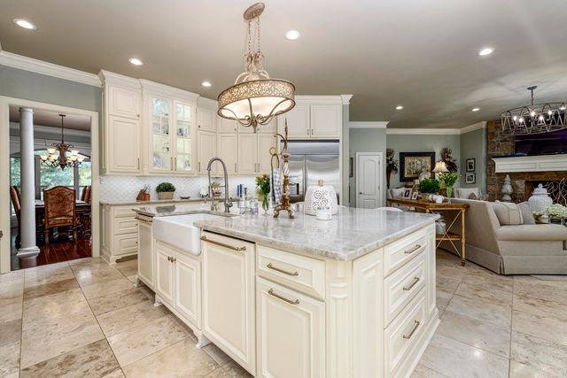 23 CANYON RIDGE COURT, Little Rock, AR 72223