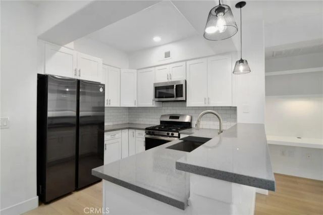 24507 Town Center 7218, Valencia, CA 91355