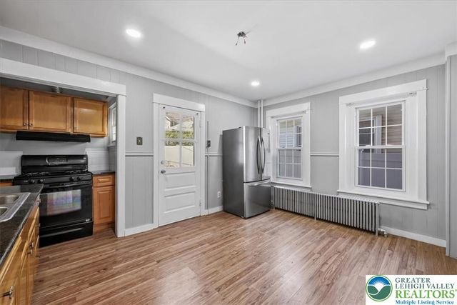 1926 West Broad Street, Bethlehem City, PA 18018