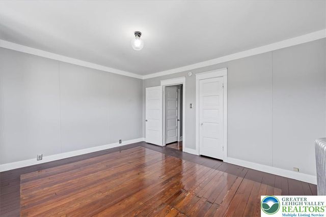 1926 West Broad Street, Bethlehem City, PA 18018