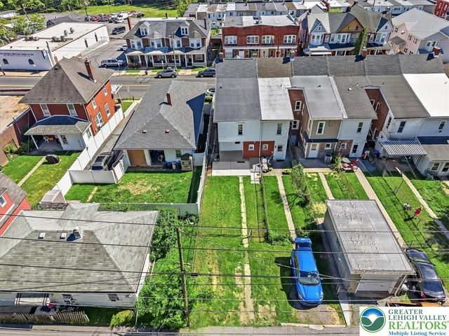 1926 West Broad Street, Bethlehem City, PA 18018