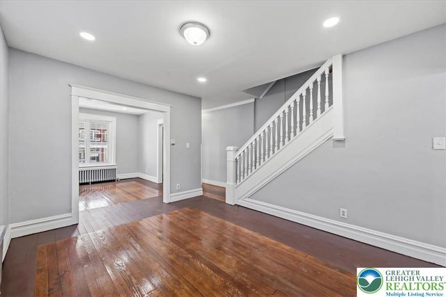 1926 West Broad Street, Bethlehem City, PA 18018