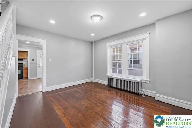 1926 West Broad Street, Bethlehem City, PA 18018