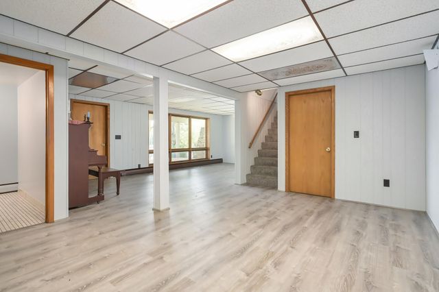 3893 Victoria Street N, Shoreview, MN 55126