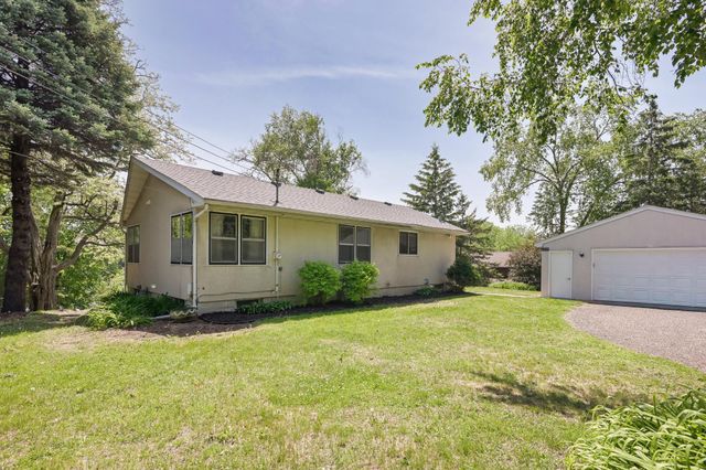 3893 Victoria Street N, Shoreview, MN 55126