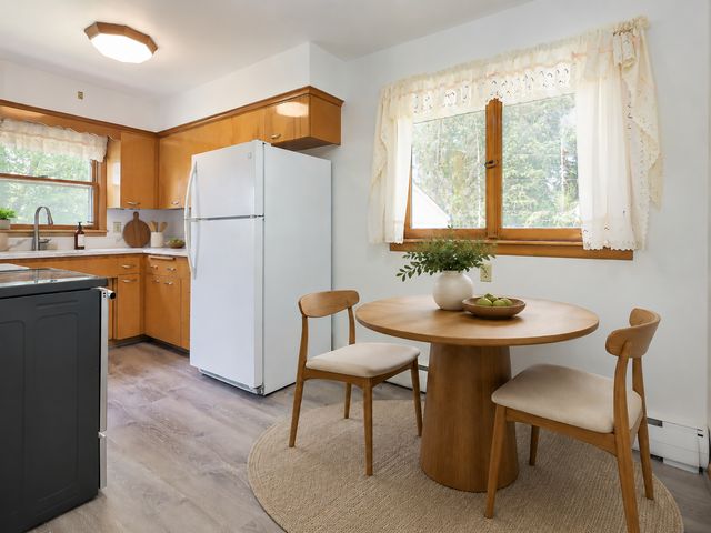 3893 Victoria Street N, Shoreview, MN 55126