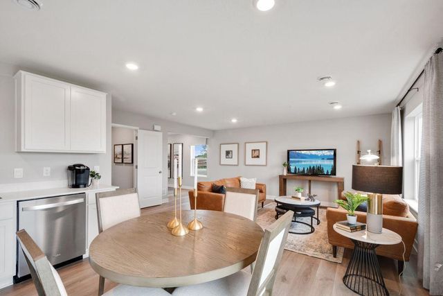 13720 Kaylemore Trail, Rosemount, MN 55068