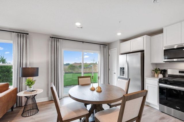 13720 Kaylemore Trail, Rosemount, MN 55068