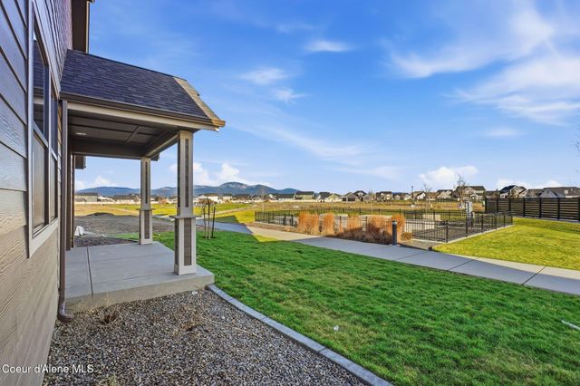 4431 W Hide Away Ln, Coeur D'alene, ID 83815