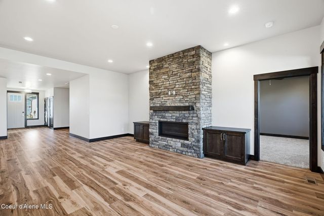 4431 W Hide Away Ln, Coeur D'alene, ID 83815