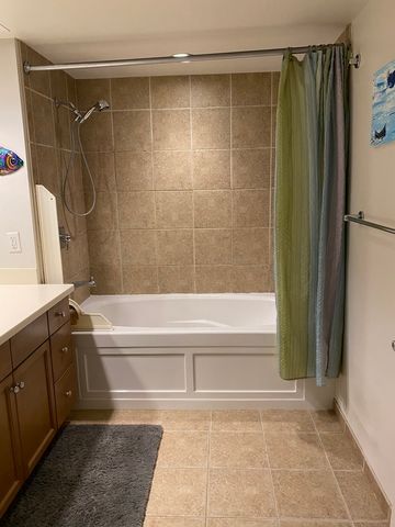 130 N GARLAND Court 1808, Chicago, IL 60603