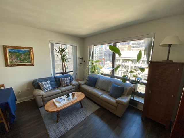 130 N GARLAND Court 1808, Chicago, IL 60603