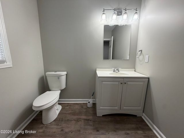 1529 Stonewall Way, Louisville, KY 40242