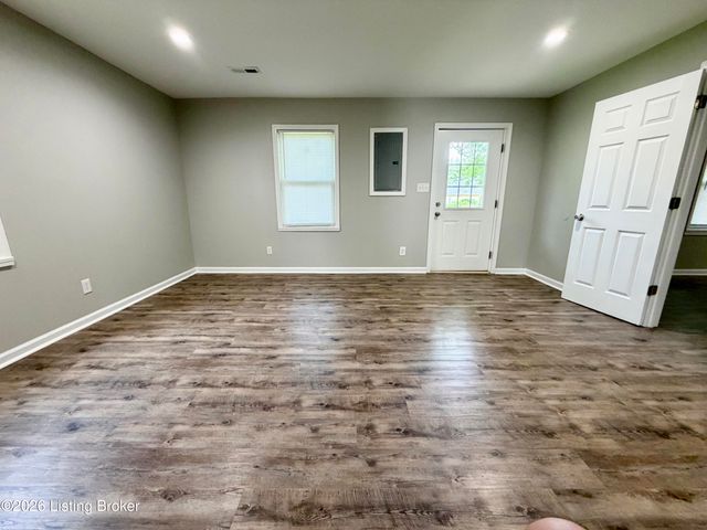 1529 Stonewall Way, Louisville, KY 40242