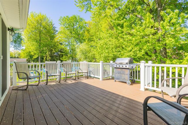 191 Center Street, Pearl River, NY 10965