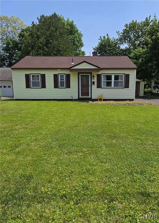 24 Pinecrest Road, Whitestown, NY 13492