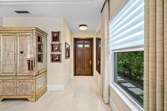 436 NE Wavecrest Way, Boca Raton, FL 33432