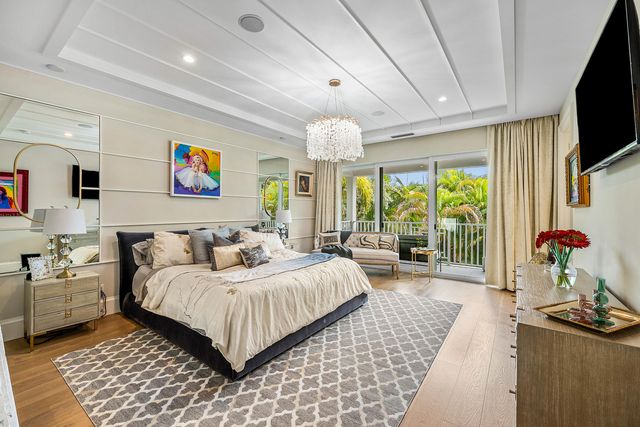 436 NE Wavecrest Way, Boca Raton, FL 33432