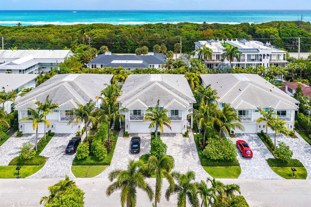 436 NE Wavecrest Way, Boca Raton, FL 33432