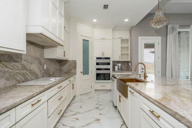 2806 Kingdom Drive, Weslaco, TX 78599