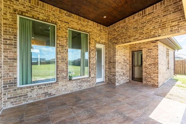 2806 Kingdom Drive, Weslaco, TX 78599