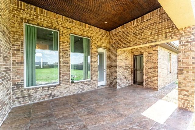 2806 Kingdom Drive, Weslaco, TX 78599