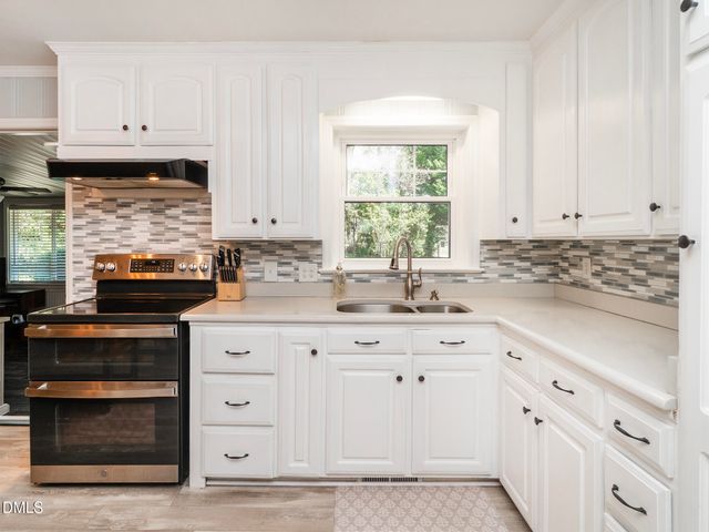 1219 Warwick Drive, Burlington, NC 27215