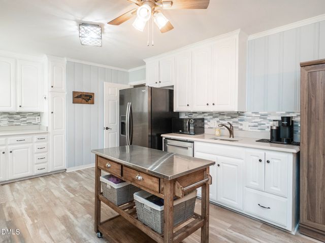 1219 Warwick Drive, Burlington, NC 27215