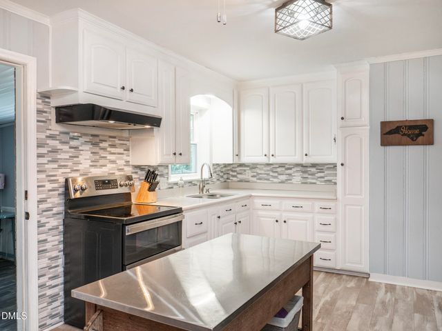 1219 Warwick Drive, Burlington, NC 27215