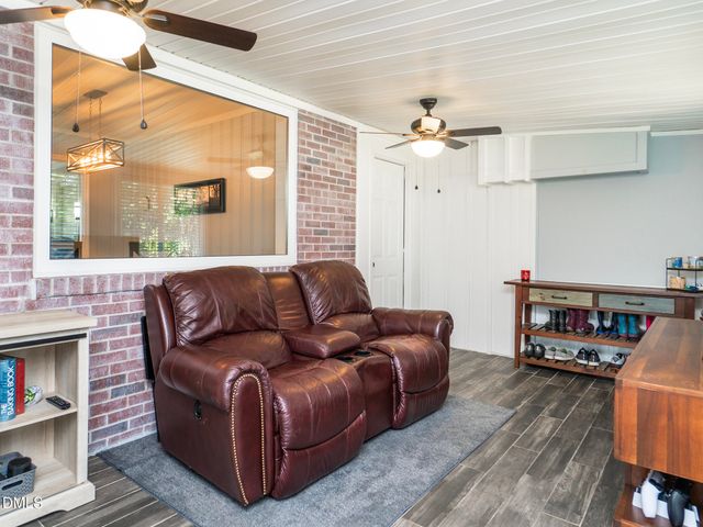 1219 Warwick Drive, Burlington, NC 27215