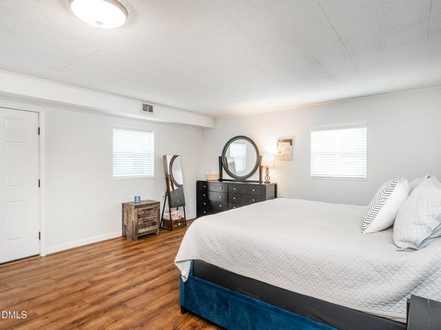 1219 Warwick Drive, Burlington, NC 27215