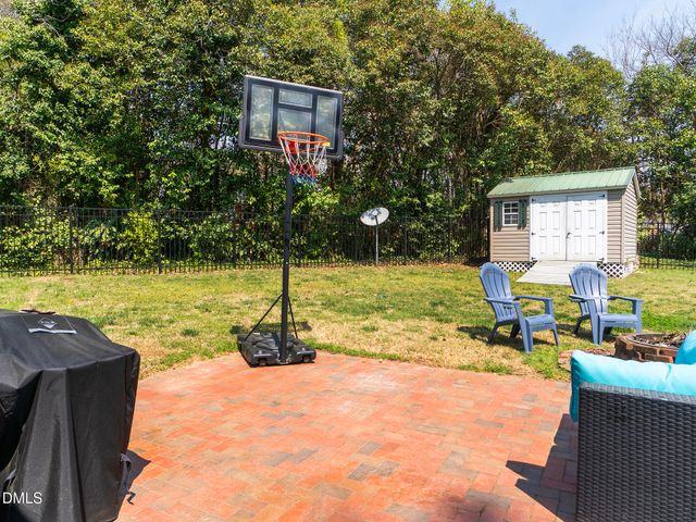 1219 Warwick Drive, Burlington, NC 27215