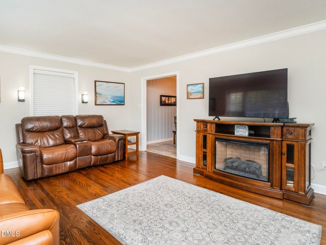 1219 Warwick Drive, Burlington, NC 27215