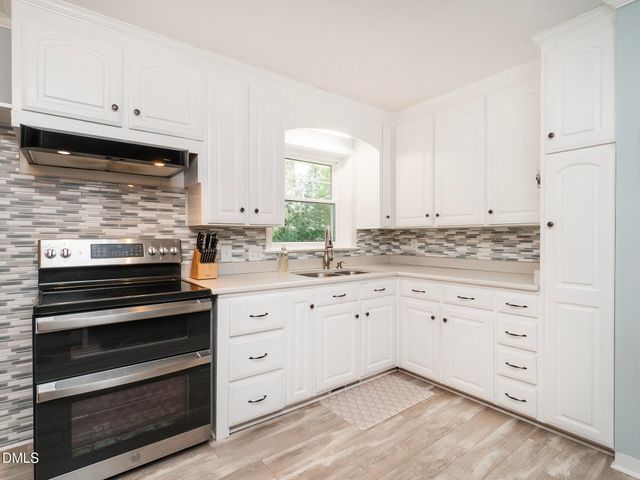 1219 Warwick Drive, Burlington, NC 27215