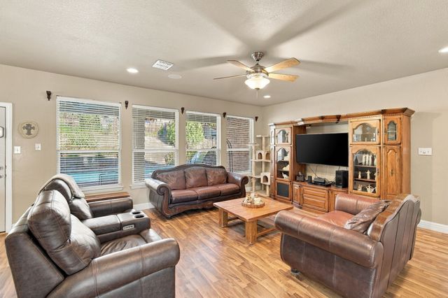 1909 Nancy Jane Circle, Garland, TX 75043