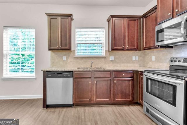 4488 Ravenwood Drive, Union City, GA 30291