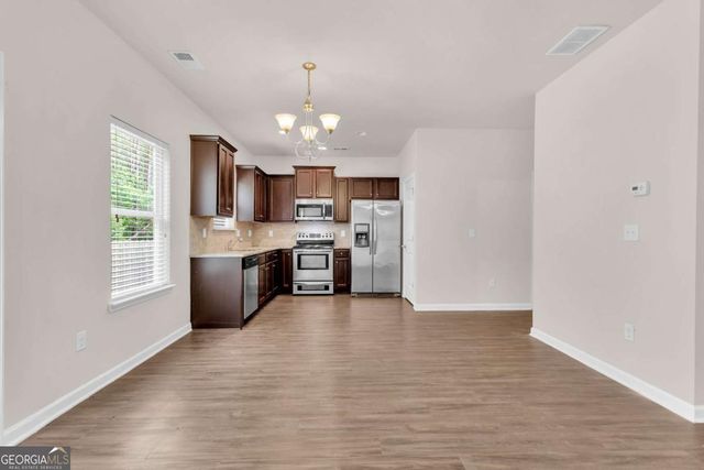 4488 Ravenwood Drive, Union City, GA 30291