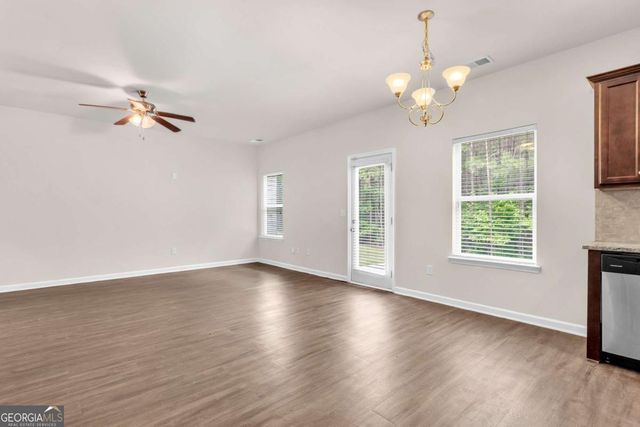 4488 Ravenwood Drive, Union City, GA 30291