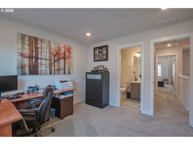 16066 Nw FROG Ln, Portland, OR 97229