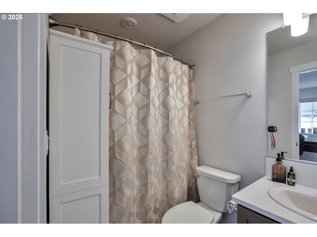 16066 Nw FROG Ln, Portland, OR 97229