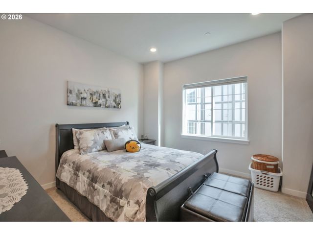 16066 Nw FROG Ln, Portland, OR 97229