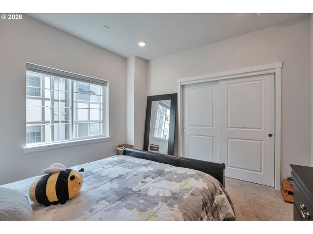 16066 Nw FROG Ln, Portland, OR 97229