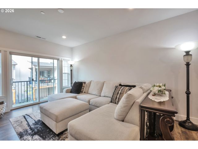 16066 Nw FROG Ln, Portland, OR 97229