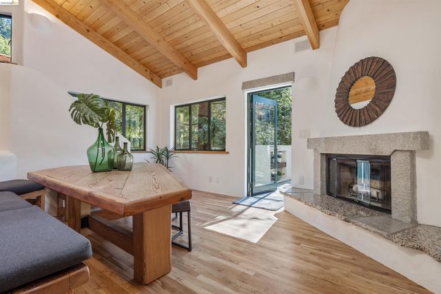 1102 Grand View Drive, Berkeley, CA 94705