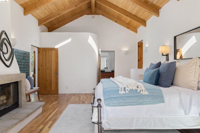 1102 Grand View Drive, Berkeley, CA 94705