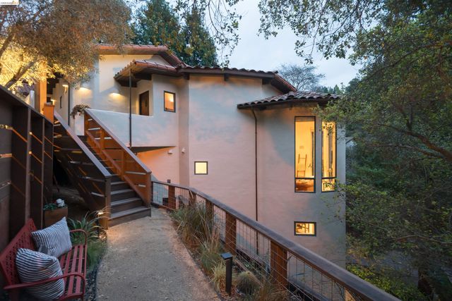 1102 Grand View Drive, Berkeley, CA 94705